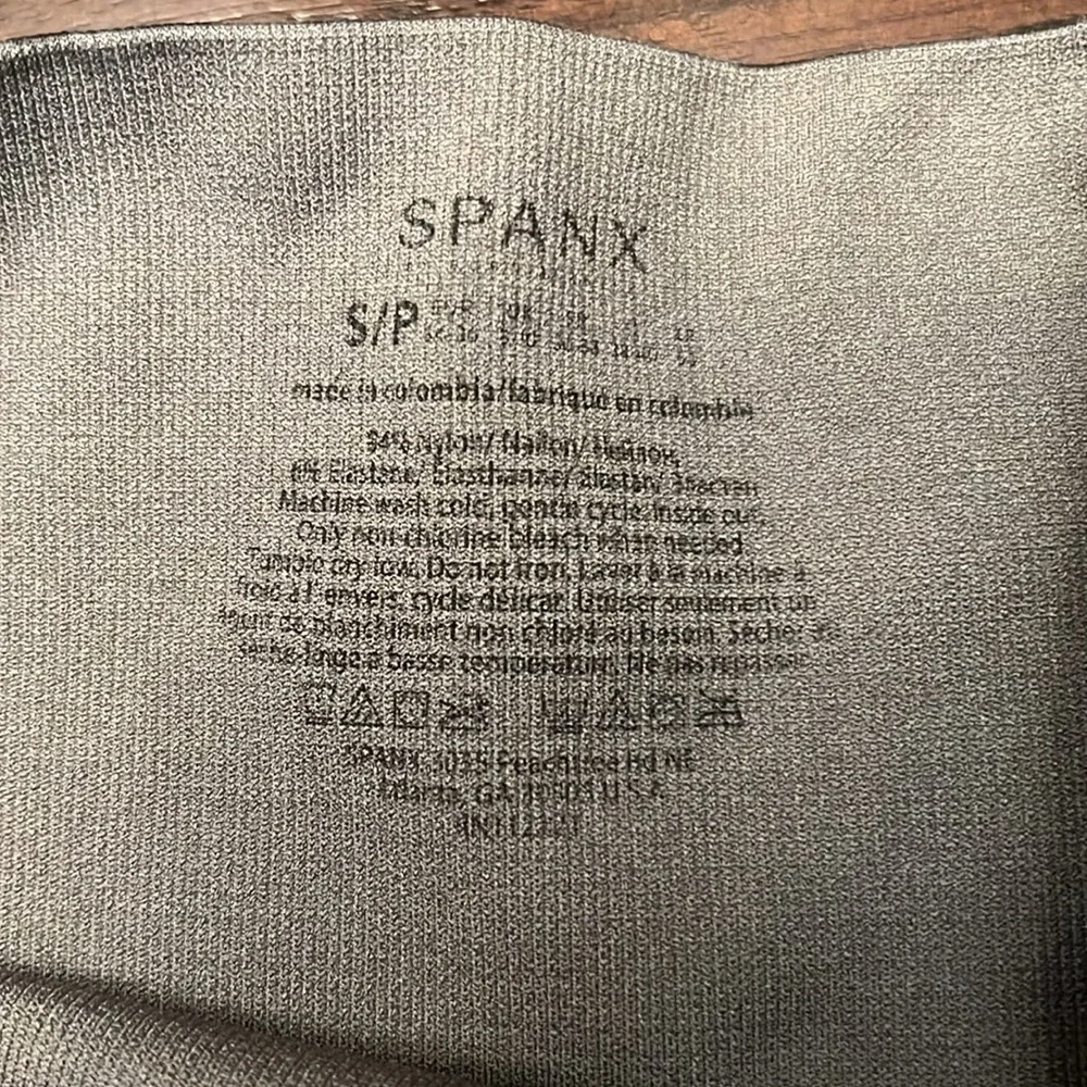Spanx Look At‎ Me Now Seamless Leggings - Picture 5 of 7